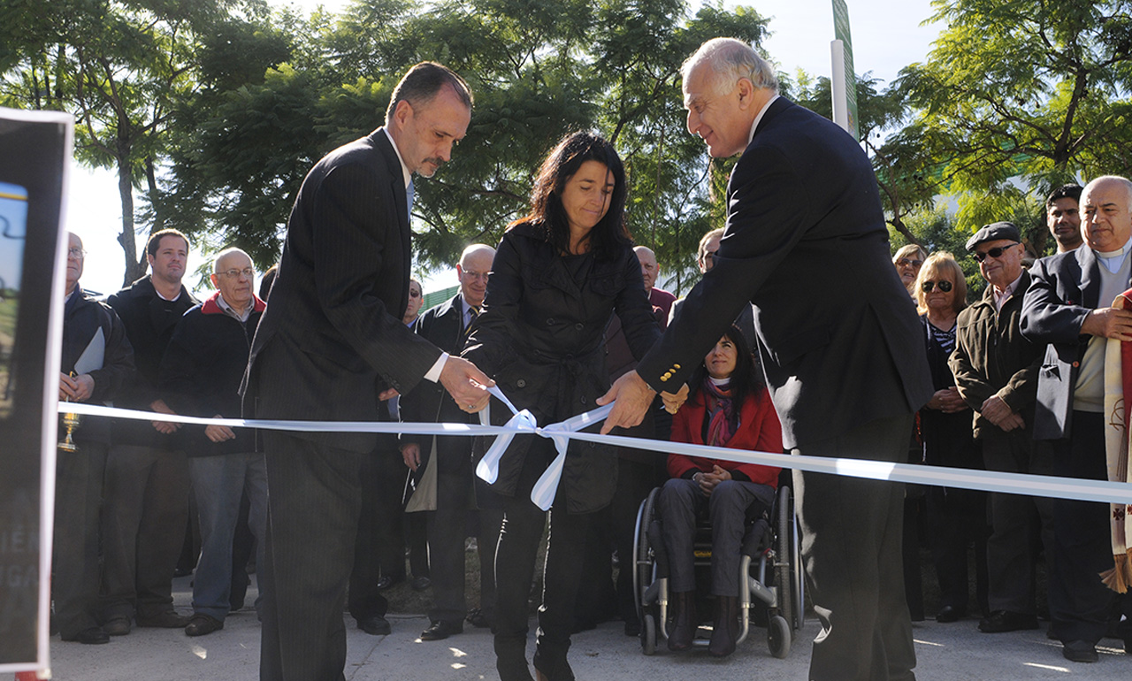 Rotary Club Rosario Sud - Inauguración Plaza Corona Martinez